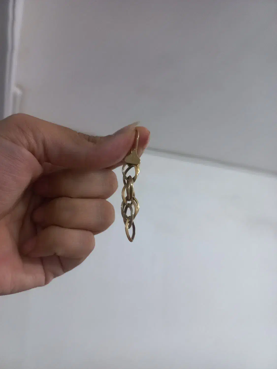 یک لنگ گوشواره گم شده اگ کسی پیدا کرد اطلاع بده|جواهرات|بیرجند, |دیوار