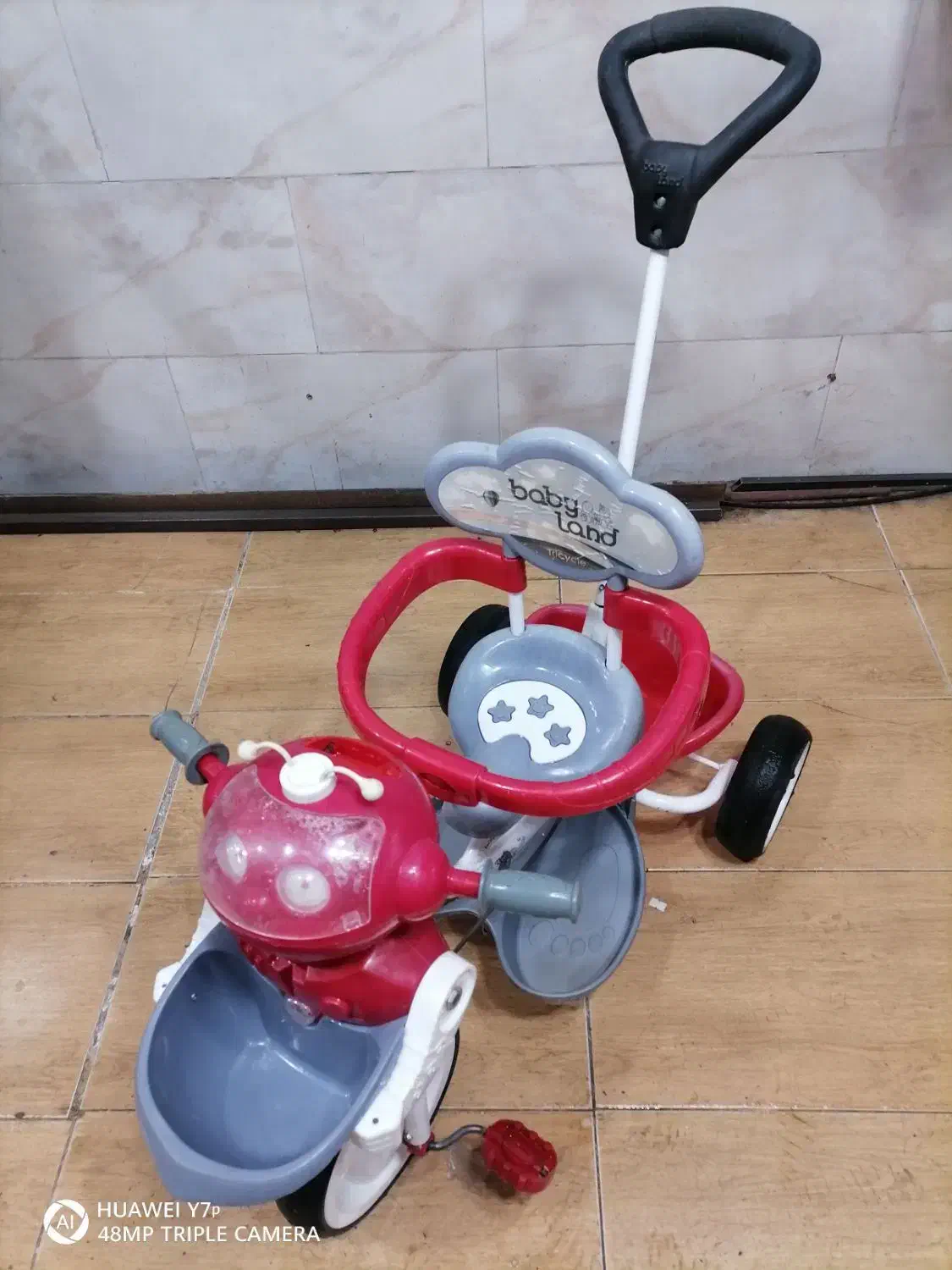 سه چرخ بچگانه|دوچرخه، اسکیت، اسکوتر|سنگر, |دیوار