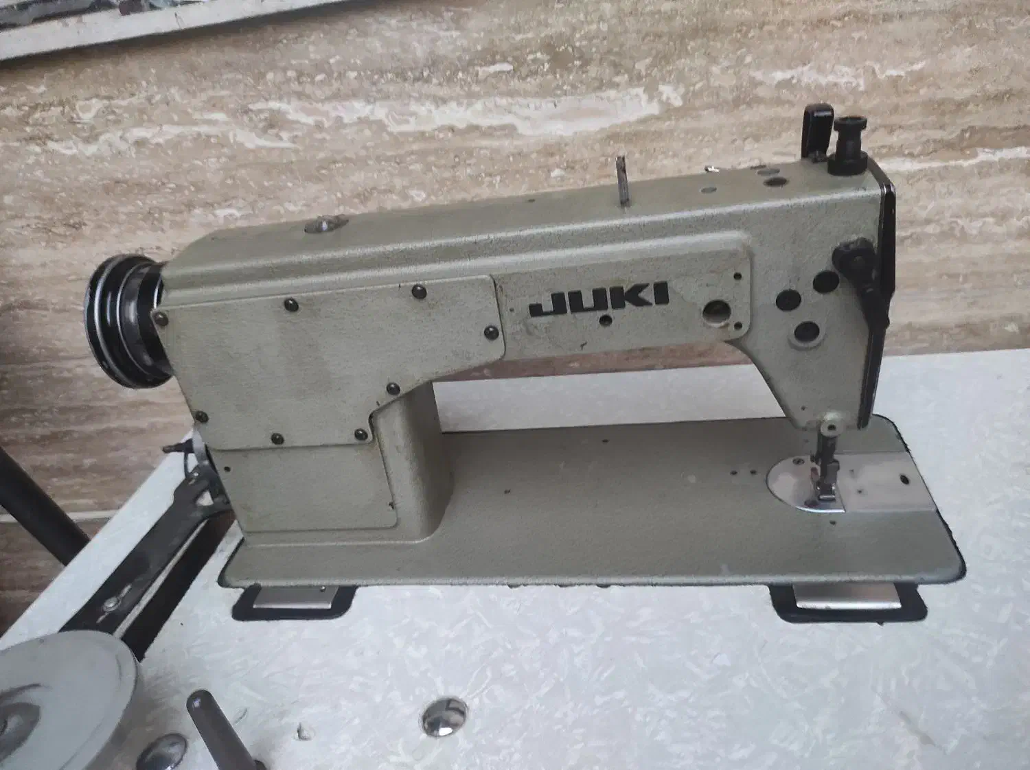 چرخ خیاطی|چرخ خیاطی و ریسندگی|قروه, |دیوار