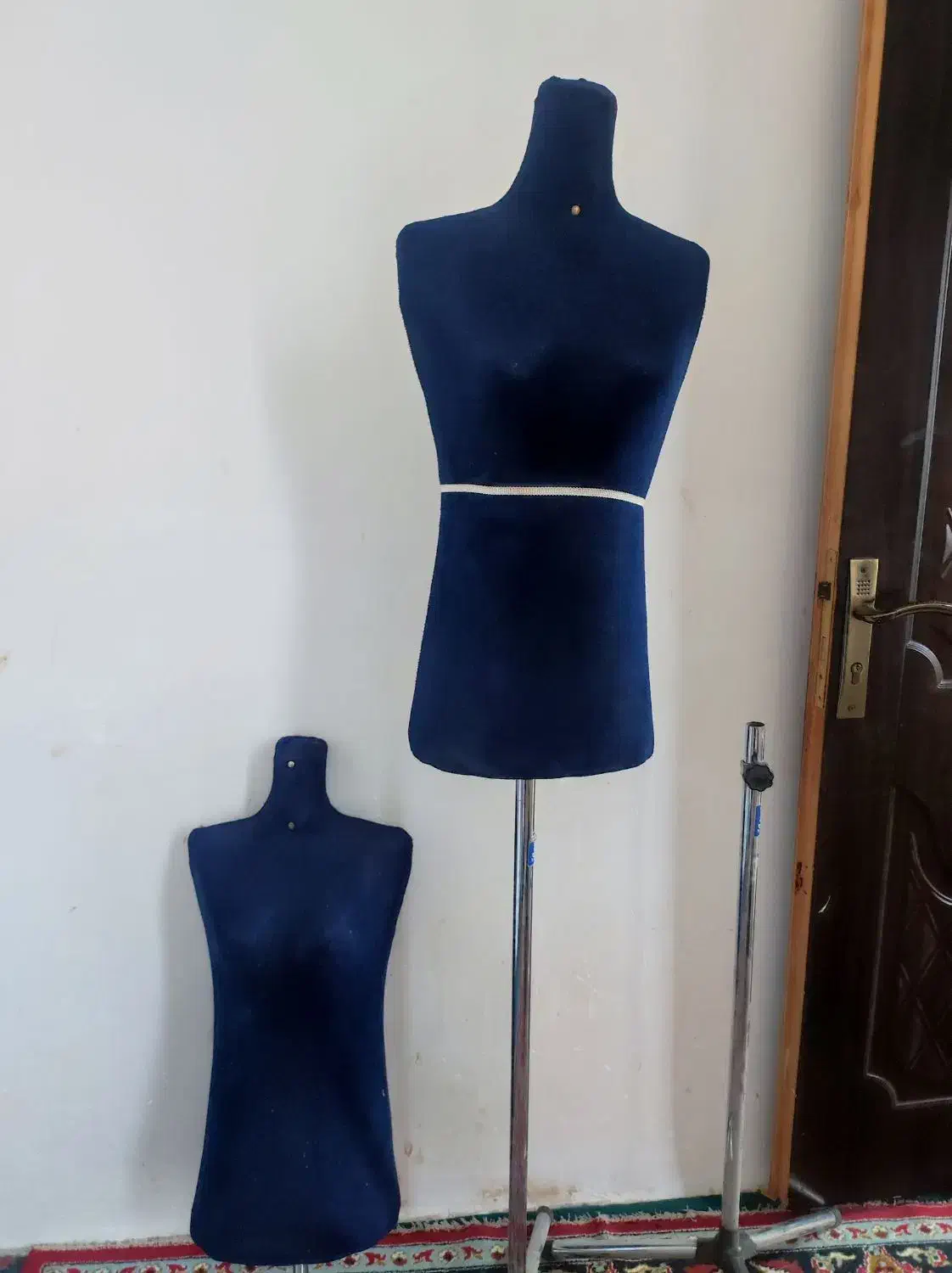 صندلی و مانکن|صندلی و نیمکت|شوشتر, |دیوار