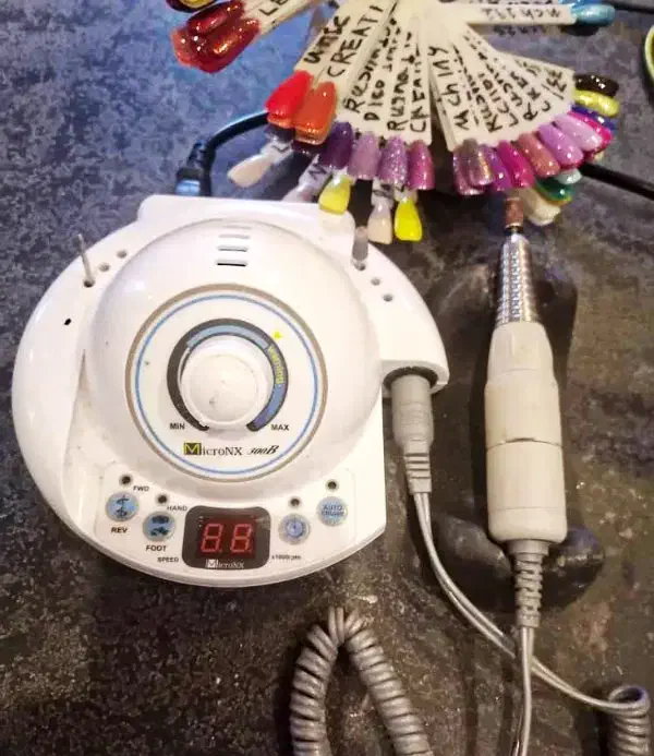 لوازم کاشن ناخن (بصورت یکجا) زیرقیمت|آرایشگاه و سالن‌های زیبایی|شاهین‌شهر, شهرک ردانی پور|دیوار