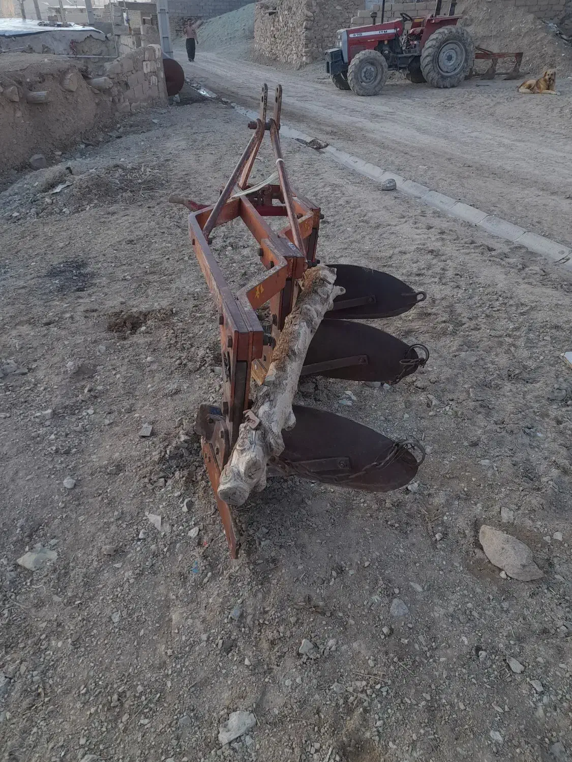 گاوآهن|ماشینآلات صنعتی|زنجانرود, |دیوار