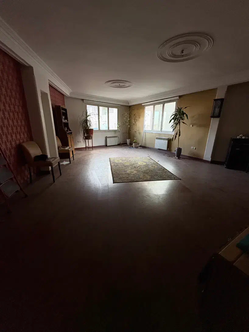 آپارتمان ۱۴۰متری تک واحدی مناسب بازسازی در درکه|فروش آپارتمان|تهران, درکه|دیوار