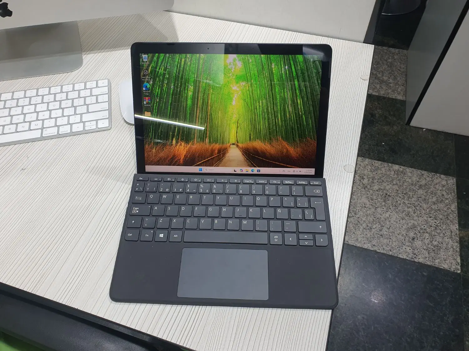 سرفیس گو ۳ سورفیس i3 اقتصادی Surface Go 3|رایانه همراه|تهران, فلسطین (میدان انقلاب)|دیوار