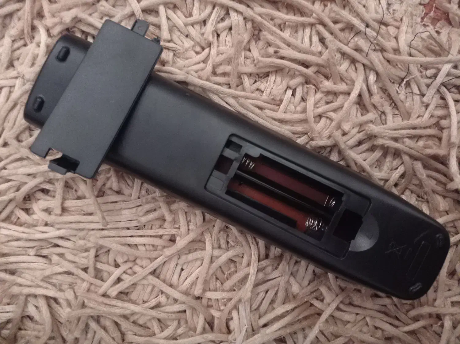 کنترل|تلویزیون و پروژکتور|همدان, |دیوار