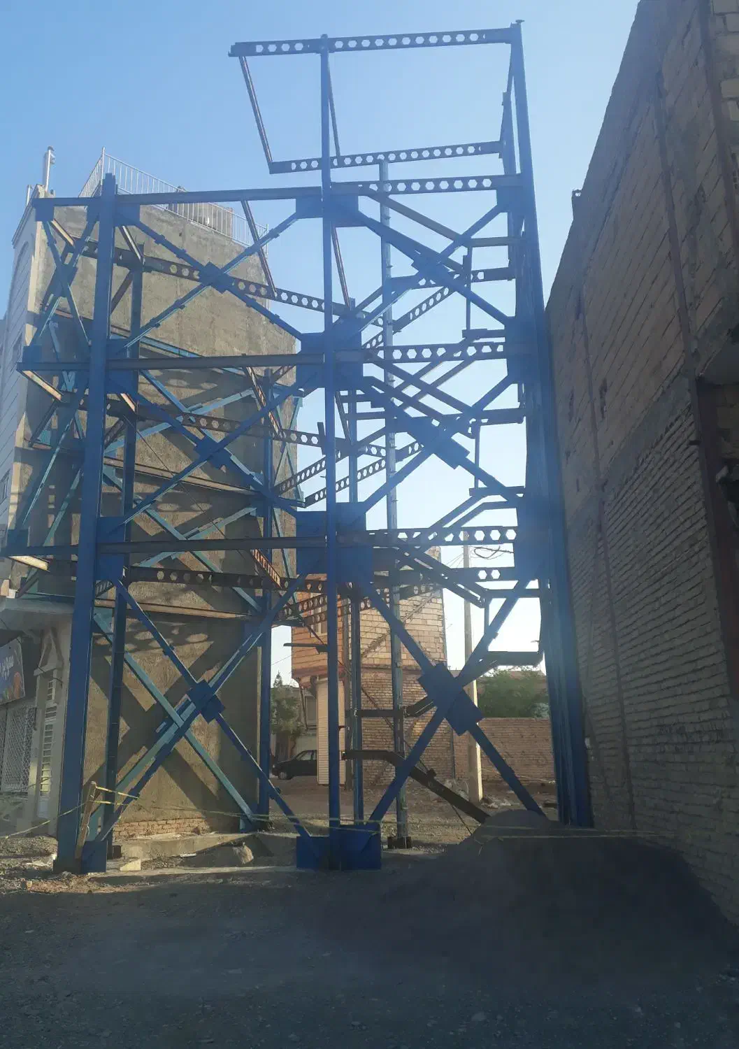 اسکلت ۳ طبقه تجاری و مسکونی حاشیه پارک ارغوان|فروش آپارتمان|نیشابور, شهرک بسیج|دیوار