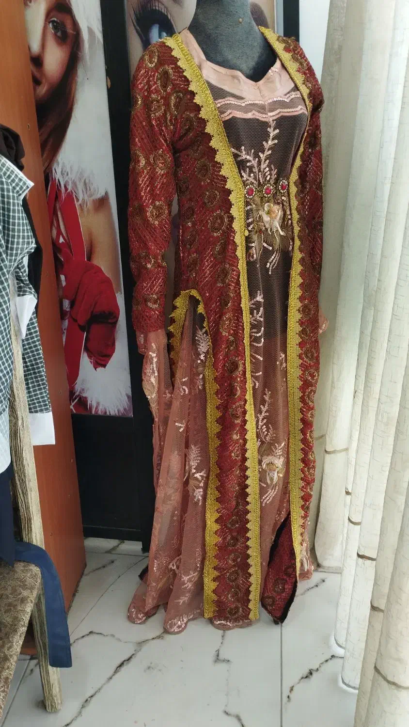 پارچه..لباس|لباس|ایلام, |دیوار