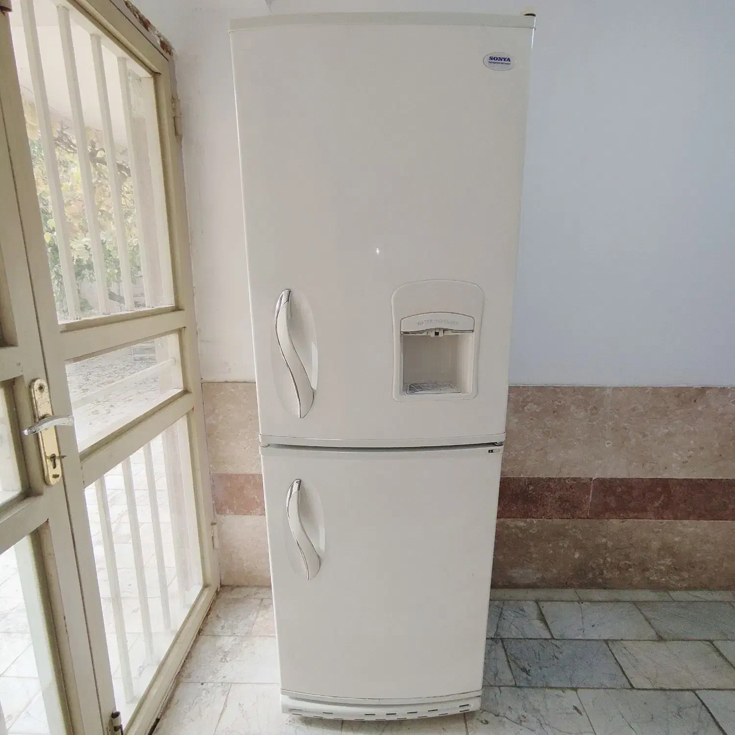 یخچال نیمه فریزر سالم|یخچال و فریزر|میانه, |دیوار