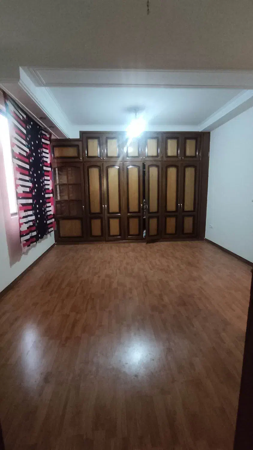 180 متر سه خواب سعادت آباد