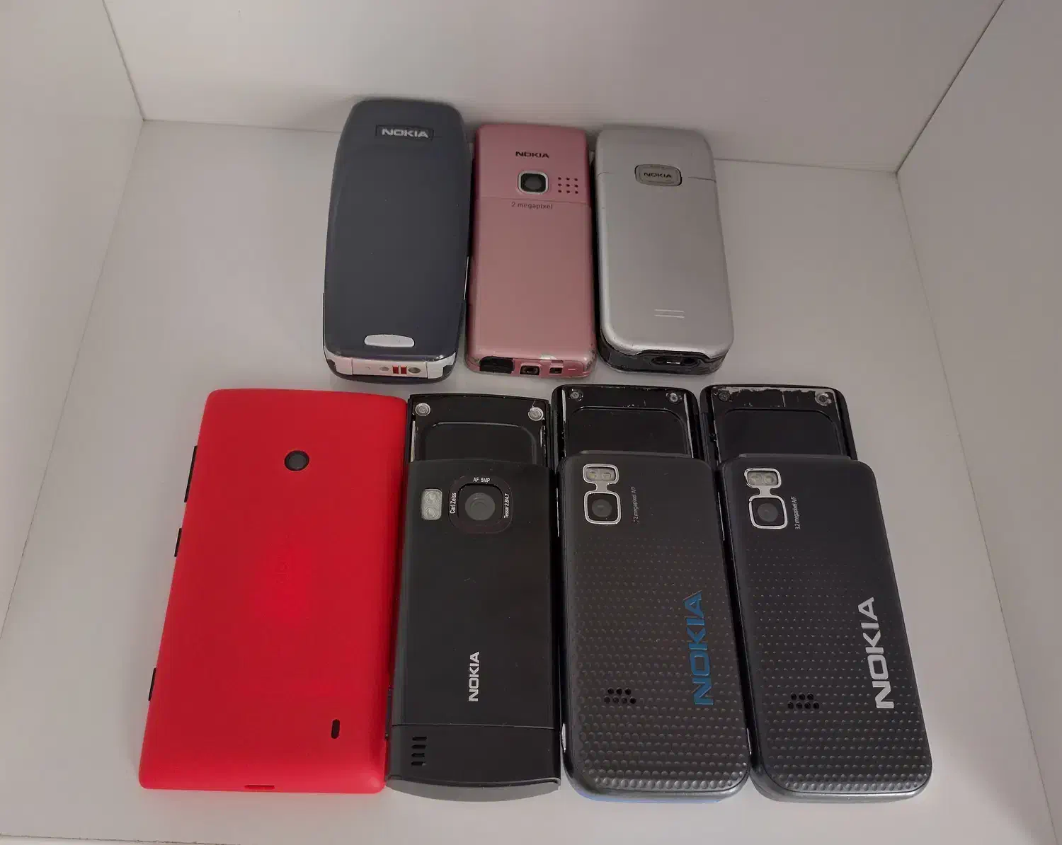 نوکیا 6700sوi6300iوi6030iوi5610iوi3310i لومیا 520|کلکسیون اشیاء عتیقه|دماوند, دماوند|دیوار