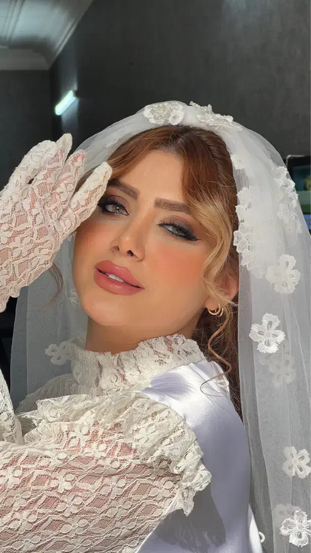 میکاپ و اموزش تخصصی میکاپ|خدمات آرایشگری و زیبایی|قزوین, |دیوار