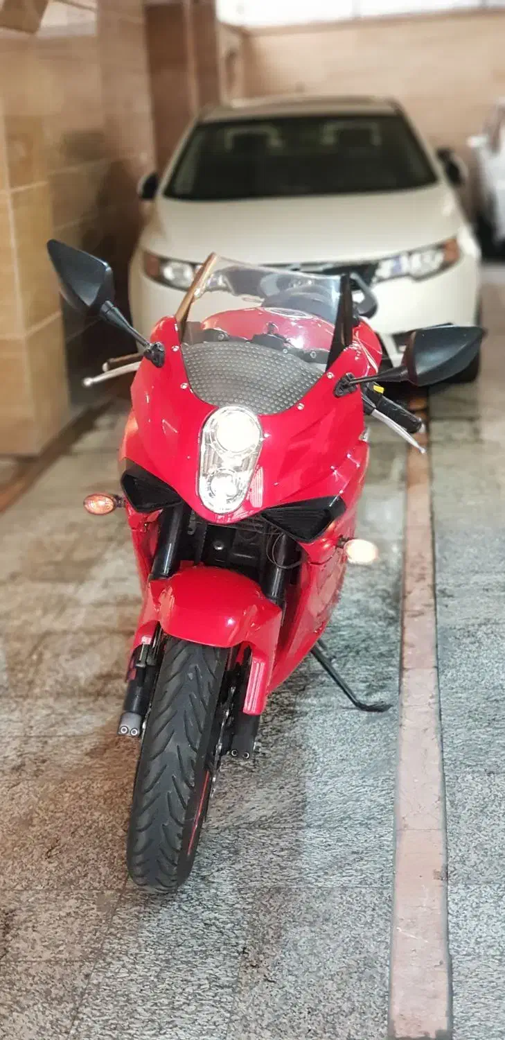 هیوسانگ ۲۵۰ gtr قرمز کم کار|موتورسیکلت|تهران, مجیدآباد|دیوار