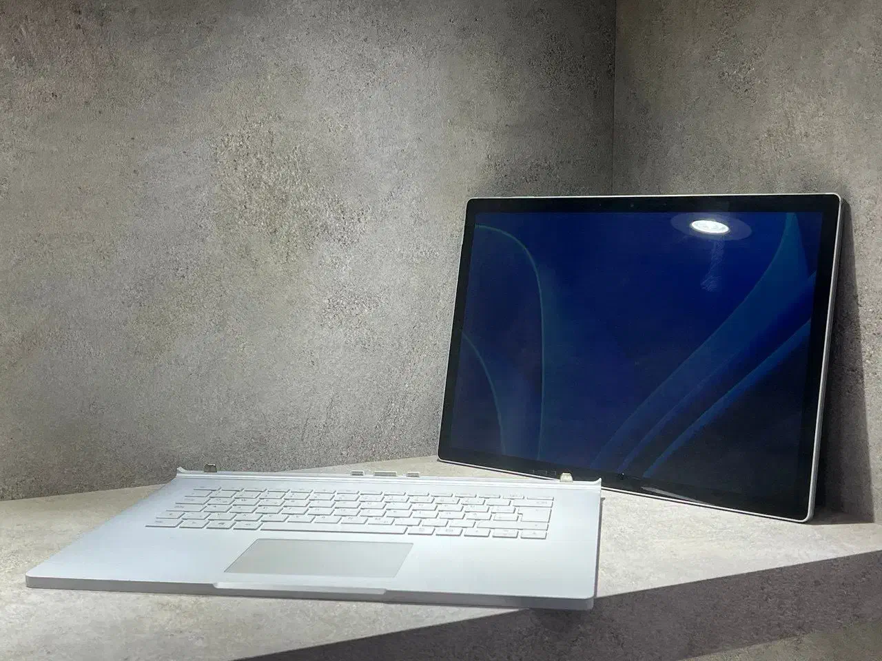 لپ تاپ تبلت شو surface book 2  با هشت گیگ گرافیک|رایانه همراه|تبریز, |دیوار