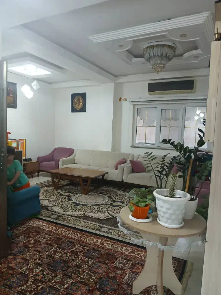 واحد ۷۶متری طبقه دوم پارکینگ اختصاصی /کوچه بیتا|فروش آپارتمان|صومعه‌سرا, |دیوار