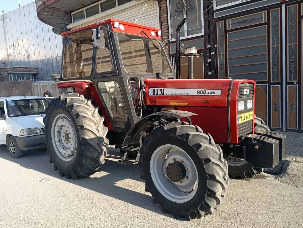 تراکتور ۸۰۰ جفت دیفرانسیل|خودرو سنگین|پیرانشهر, |دیوار