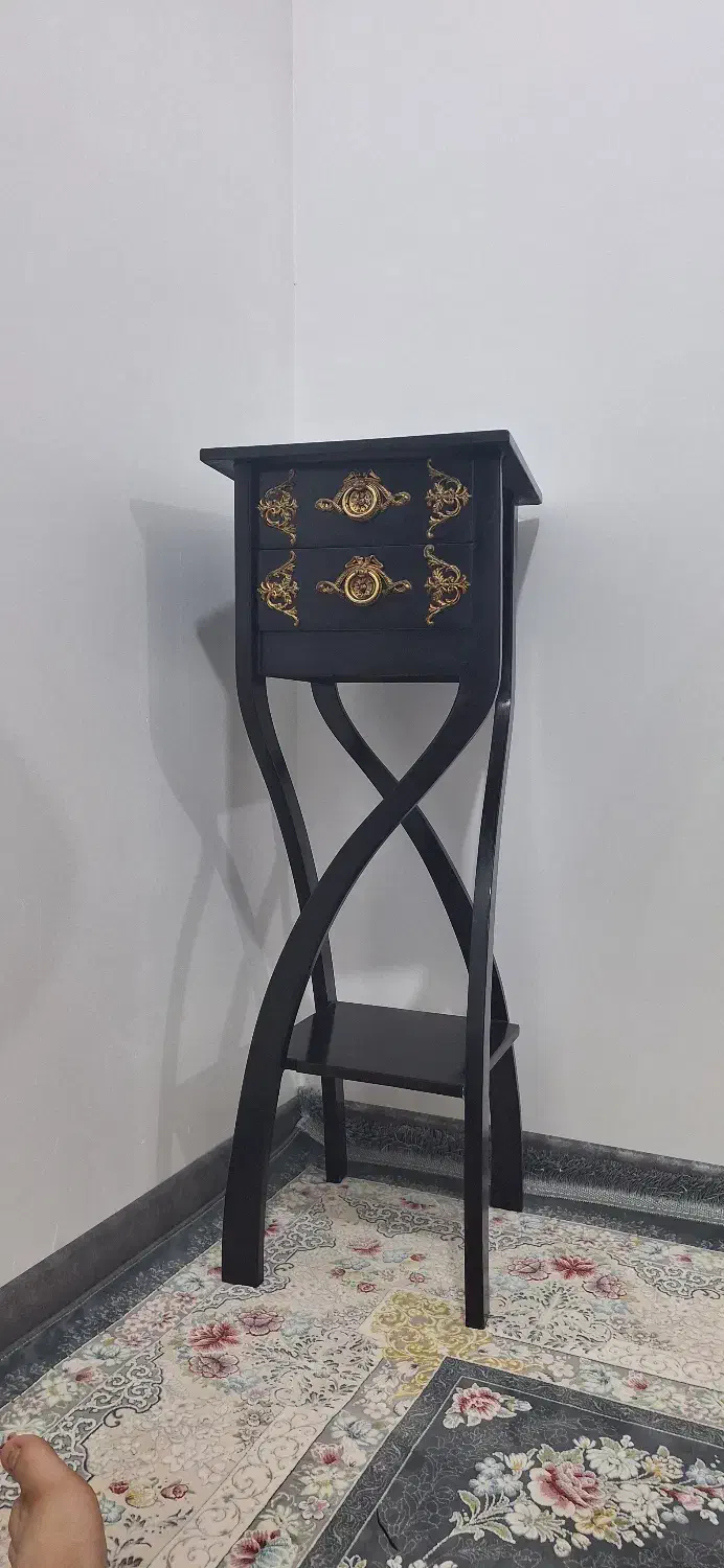 میز تلفن|میز تلفن|قم, قلعه کامکار|دیوار