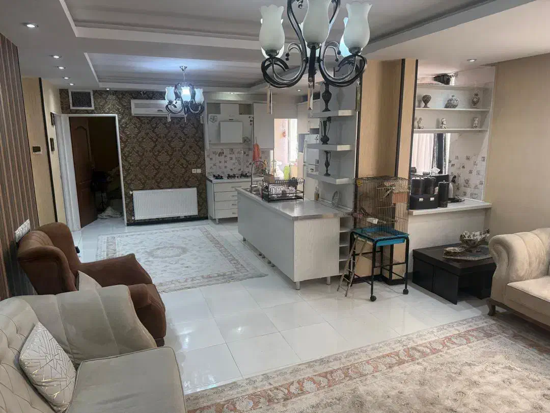 فروش فوری ۹۷ متر، دو طرف نورگیر، آسانسور و انباری|فروش آپارتمان|فردیس, شهرک گلها|دیوار