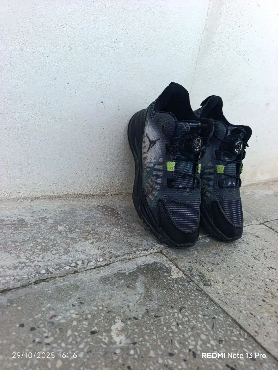 کتونی جُردن|کیف، کفش، کمربند|بروجرد, |دیوار