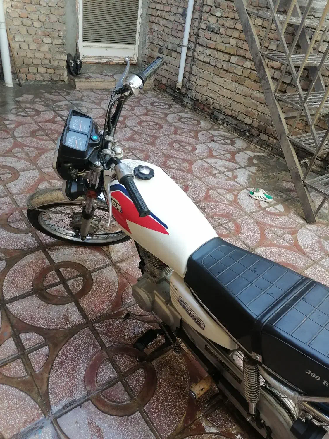 موتورسیکلت|موتورسیکلت|بروجرد, |دیوار