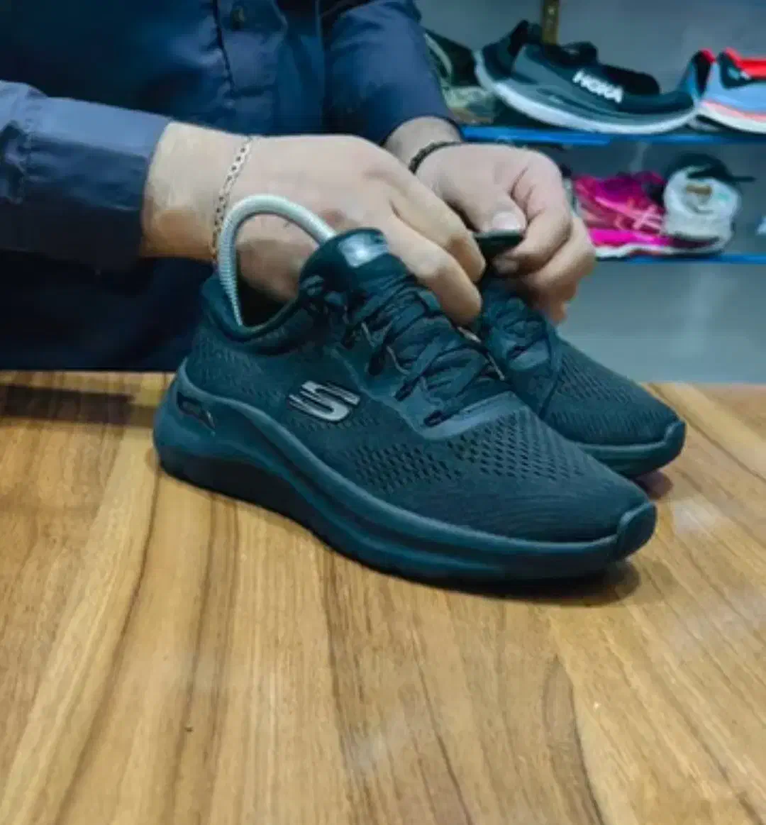 کفش اسکیچرز اورجینال ۱۰۰٪ با ضمانت برگشت|کیف، کفش، کمربند|شیراز, آزادی|دیوار