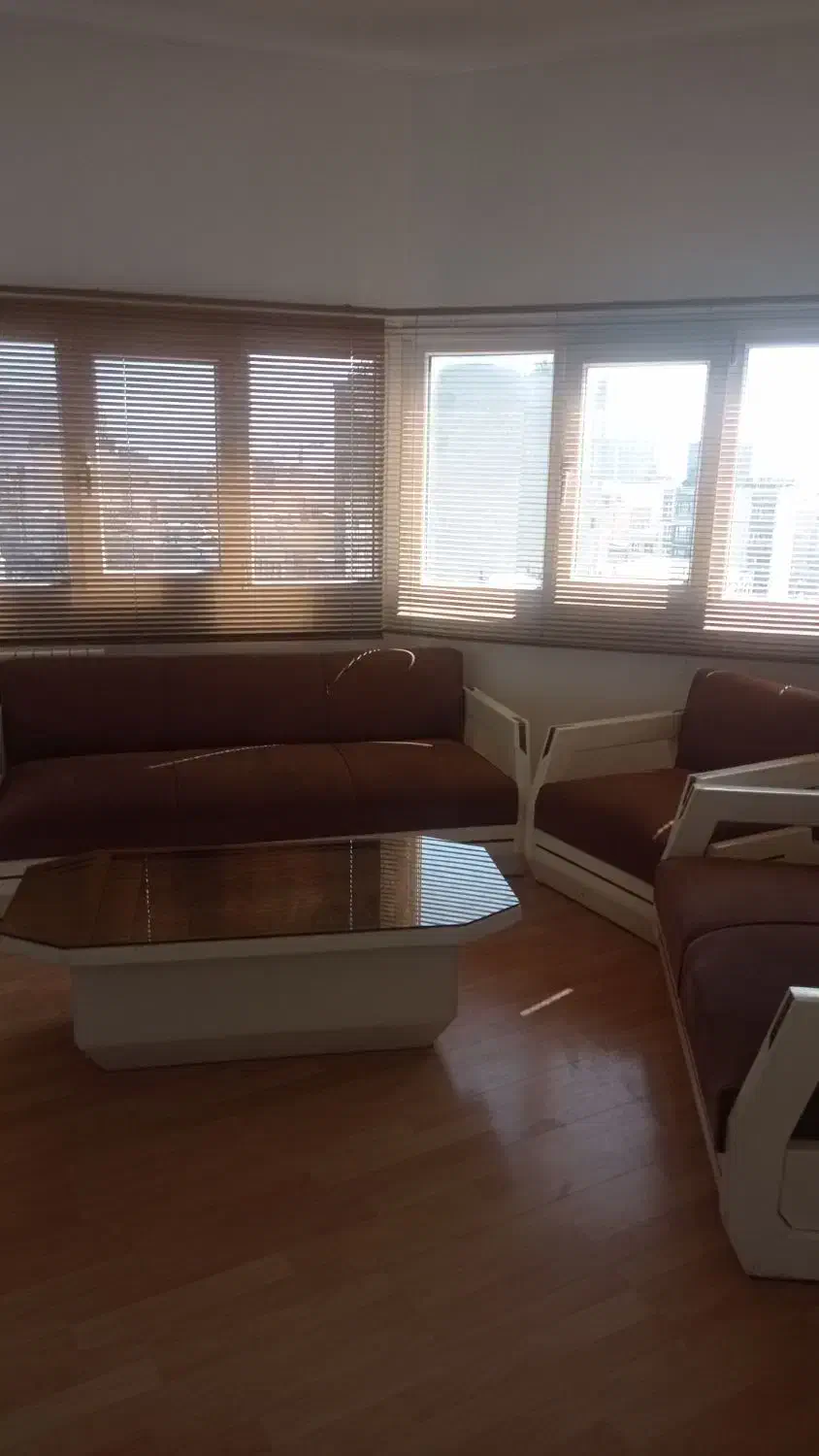 مطهری۵۴متر سنداداری ۲ اتاق|فروش دفتر کار، اتاق اداری، مطب|تهران, عباسآباد|دیوار