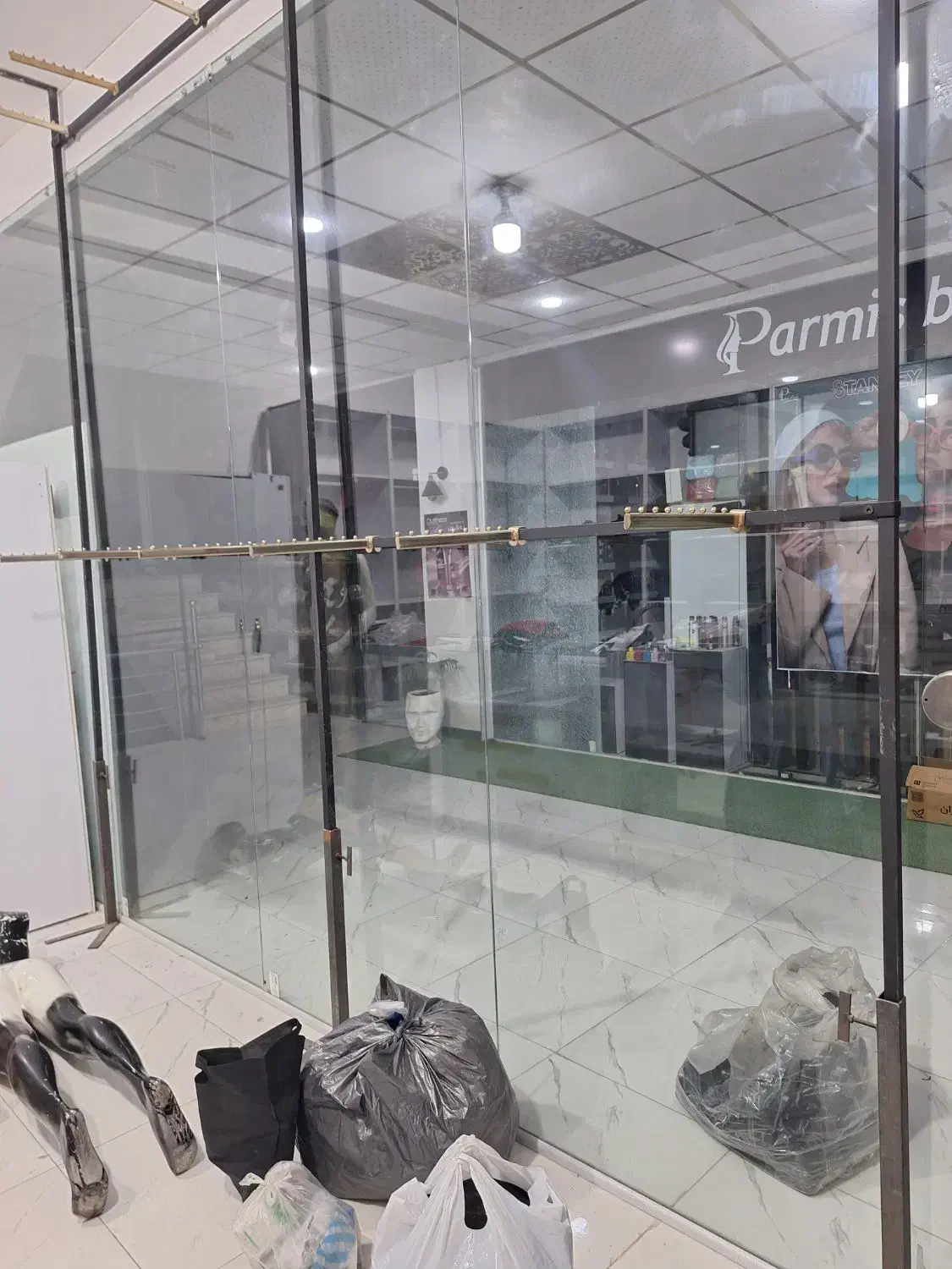 مانکن و رگال|فروشگاه و مغازه|سیلوانه, |دیوار