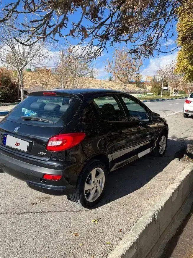 207|خودرو سواری و وانت|ایلام, |دیوار