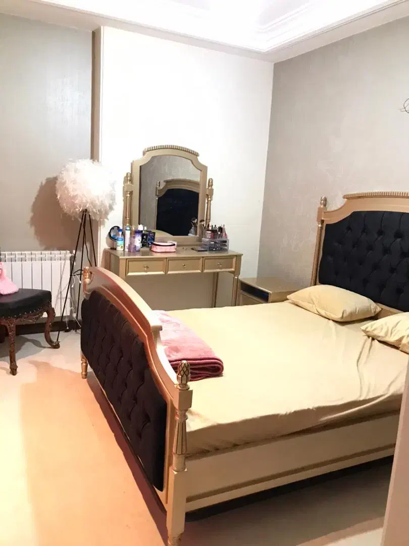 ۱۱۴ متر ۷ ساله رهن کامل فلامک شمالی تک واحدی