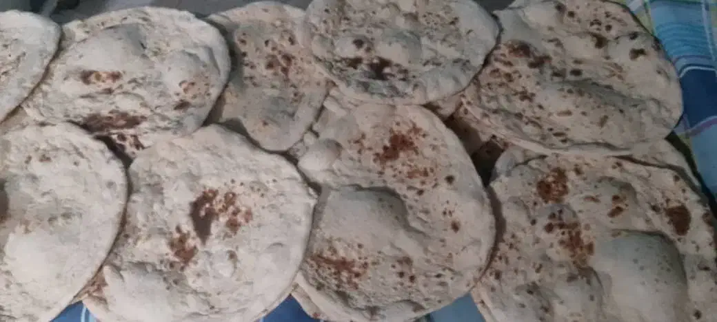 نان تنوری  سنتی  عرب  عراقی|خوردنی و آشامیدنی|قم, سیدان|دیوار