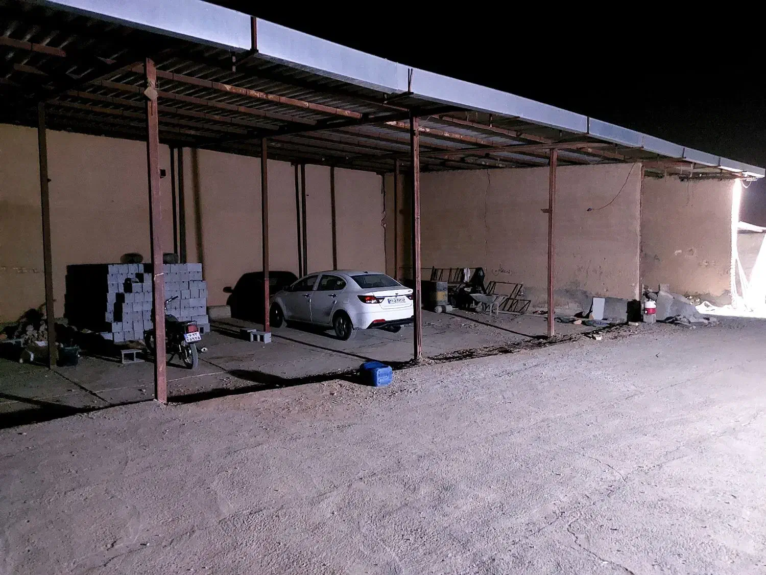 اجاره گاراژ کارگاه|اجارهٔ دفتر صنعتی، کشاورزی، تجاری|آباده, |دیوار