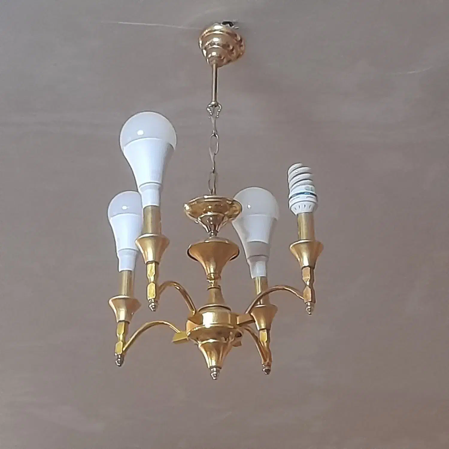 فروش دو عدد لوستر طلایی|لوستر و چراغ آویز|کرمانشاه, |دیوار