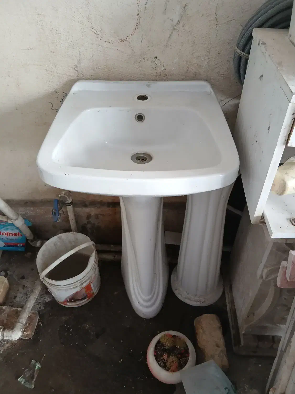 روشویی دسته دوم تمیز ولاستیک خودرو|لوازم سرویس بهداشتی|خاوران, |دیوار