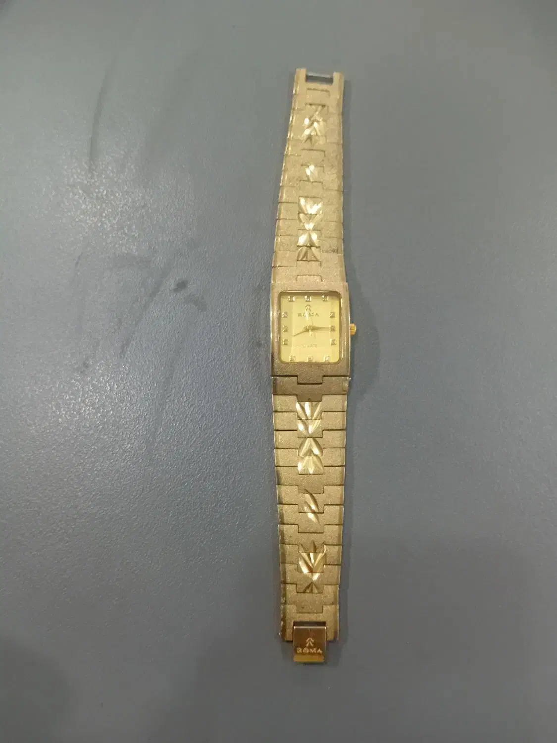 ساعت|ساعت|فردیس, منظریه|دیوار