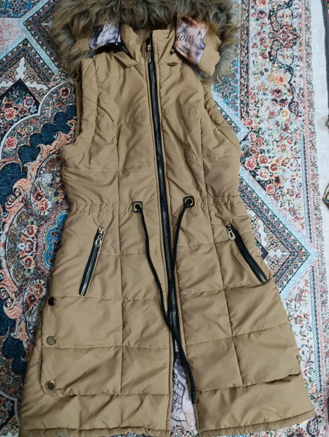 لباس|لباس|لردگان, |دیوار