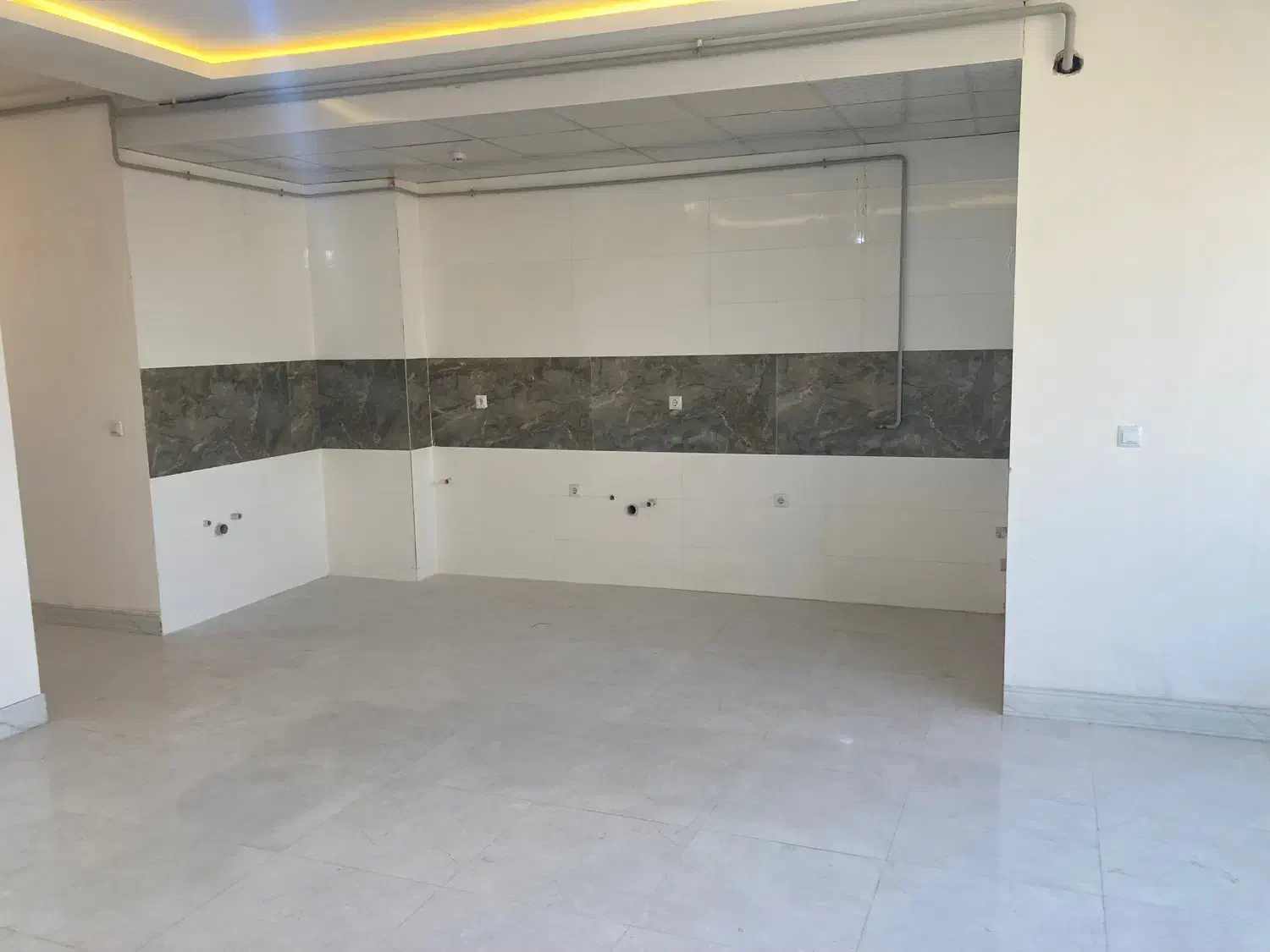 آپارتمان زینبیه غربی خیابان رضویه|فروش آپارتمان|زنجان, |دیوار