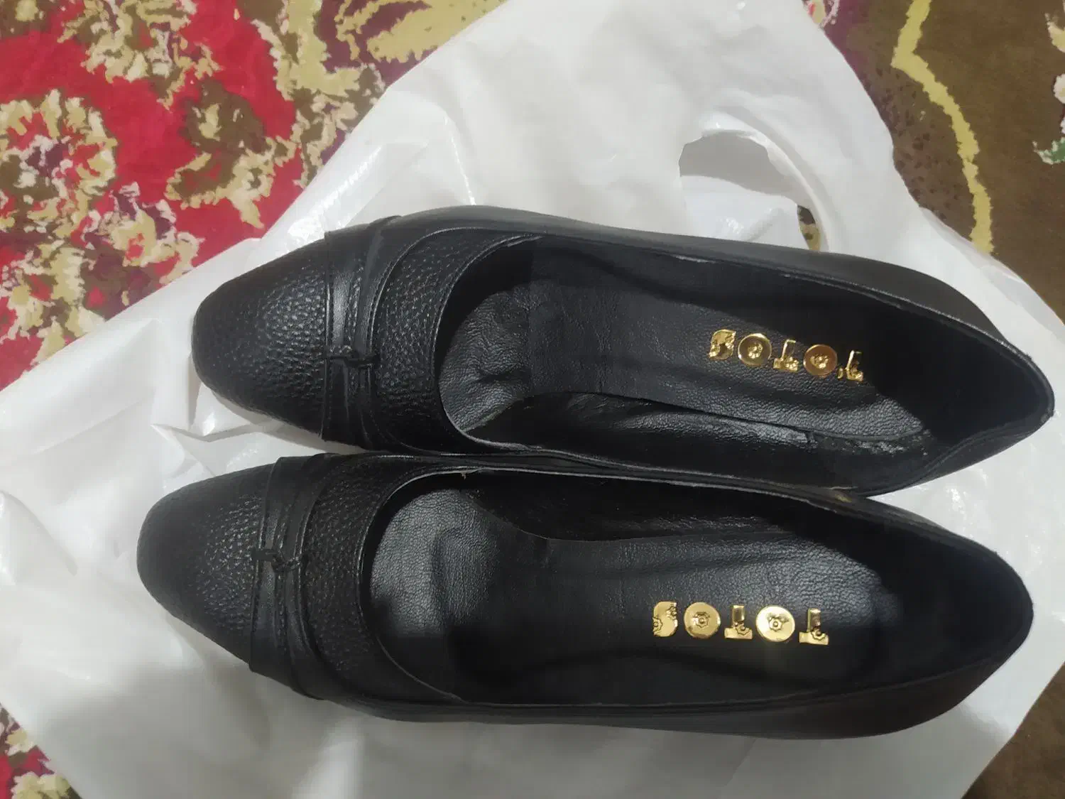 کفش نو|کیف، کفش، کمربند|بروجرد, |دیوار