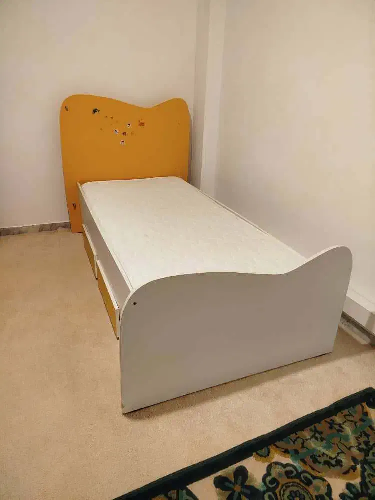 تخت و کمد کودک و نوجوان|تخت و سرویس خواب|لاهیجان, گلستان|دیوار