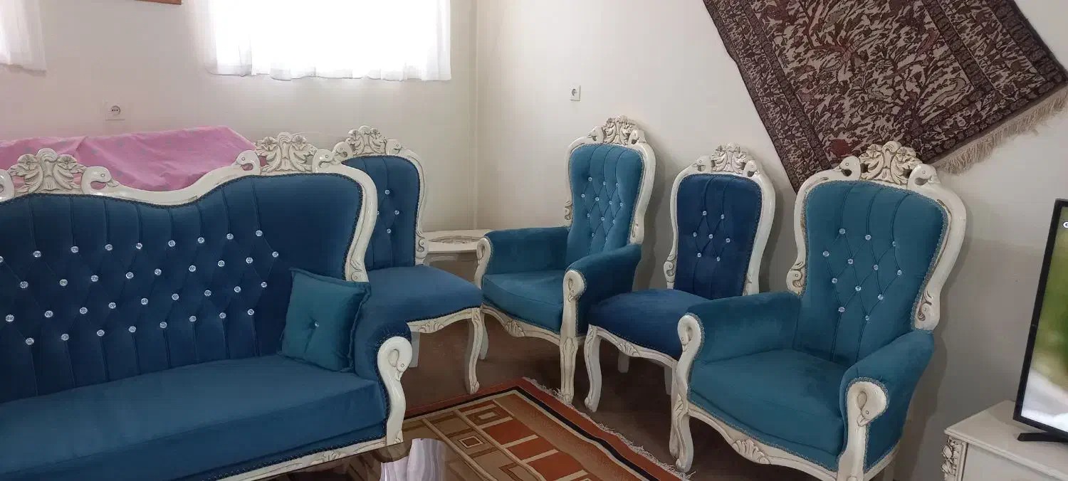 مبلمان|مبلمان خانگی و میز عسلی|تربت‌حیدریه, مظفریه|دیوار