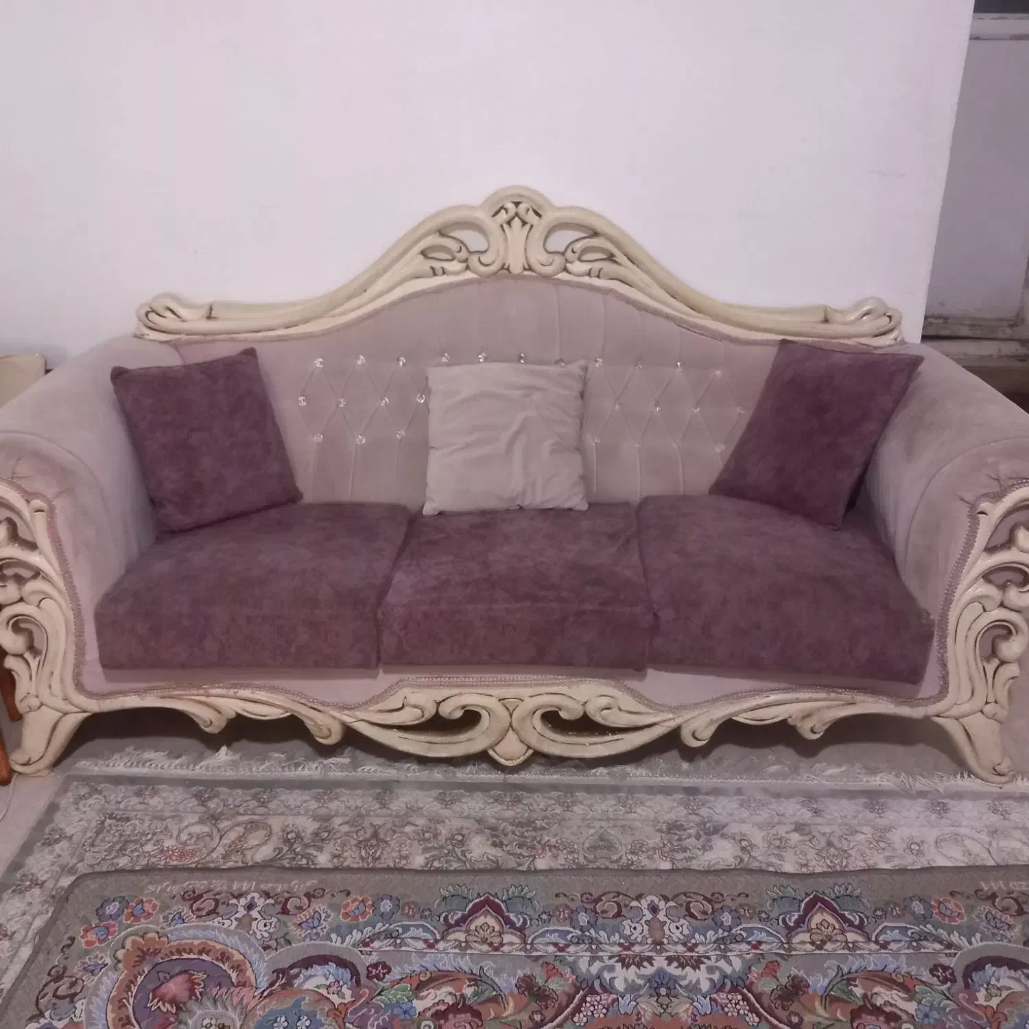 مبل ۵ نفره|مبلمان خانگی و میز عسلی|رشت, پیرکلاچای|دیوار