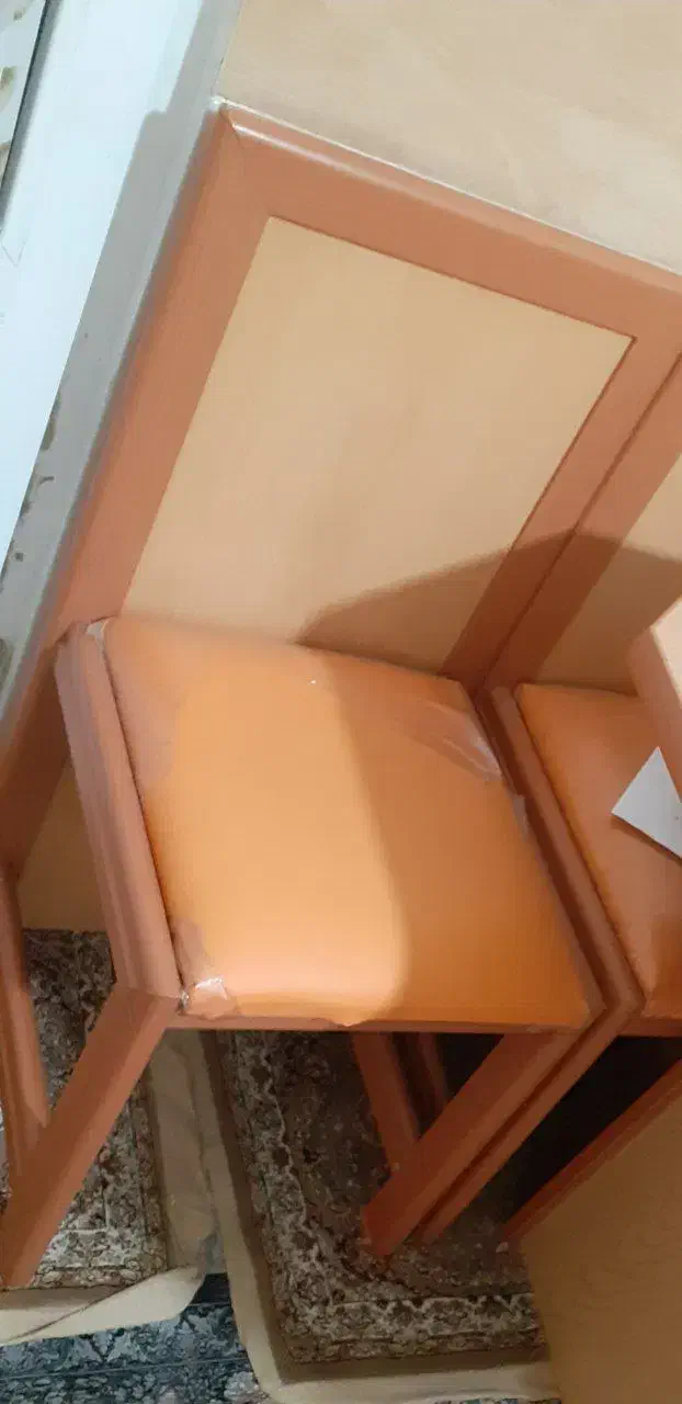 میزغذاخوری۴نفره جنس ام دی اف اصلا استفاده نشده|میز و صندلی غذاخوری|قم, پردیسان|دیوار