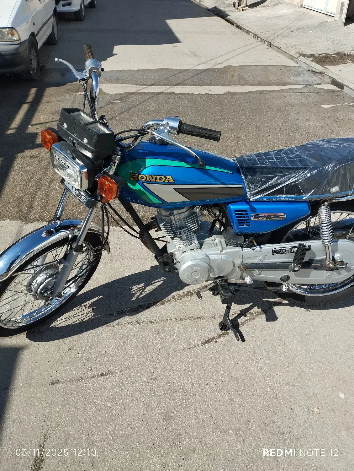 هندا ۱۲۵ تک برگ سند|موتورسیکلت|شیراز, شهرک کوشکک|دیوار
