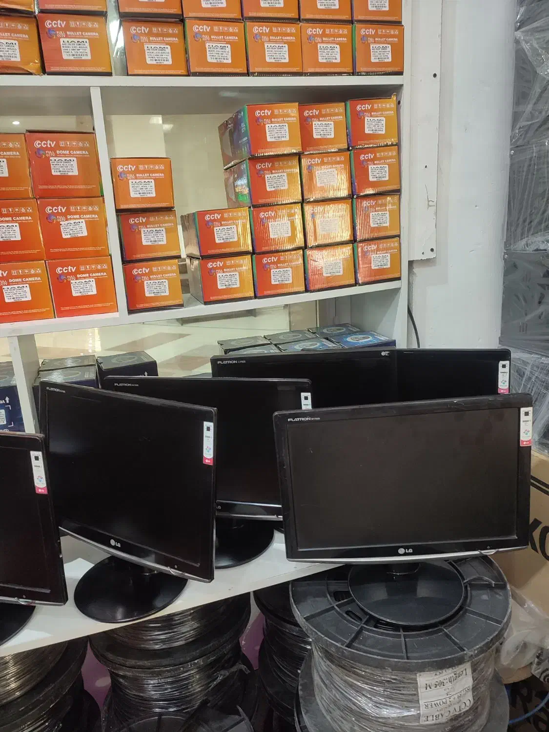 مانیتور17اینچ در حد نو|قطعات و لوازم جانبی رایانه|مشهد, سعد آباد|دیوار