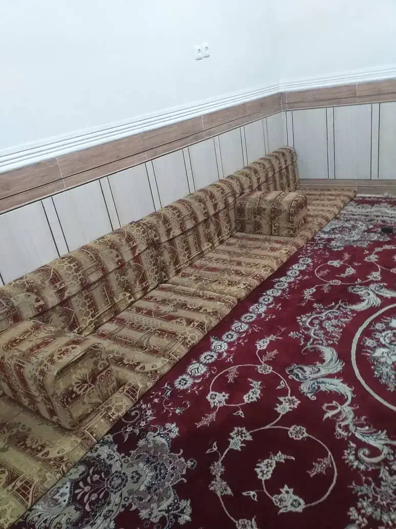 فروش دو  دست مبل خلیجی|مبلمان خانگی و میز عسلی|سوسنگرد, |دیوار