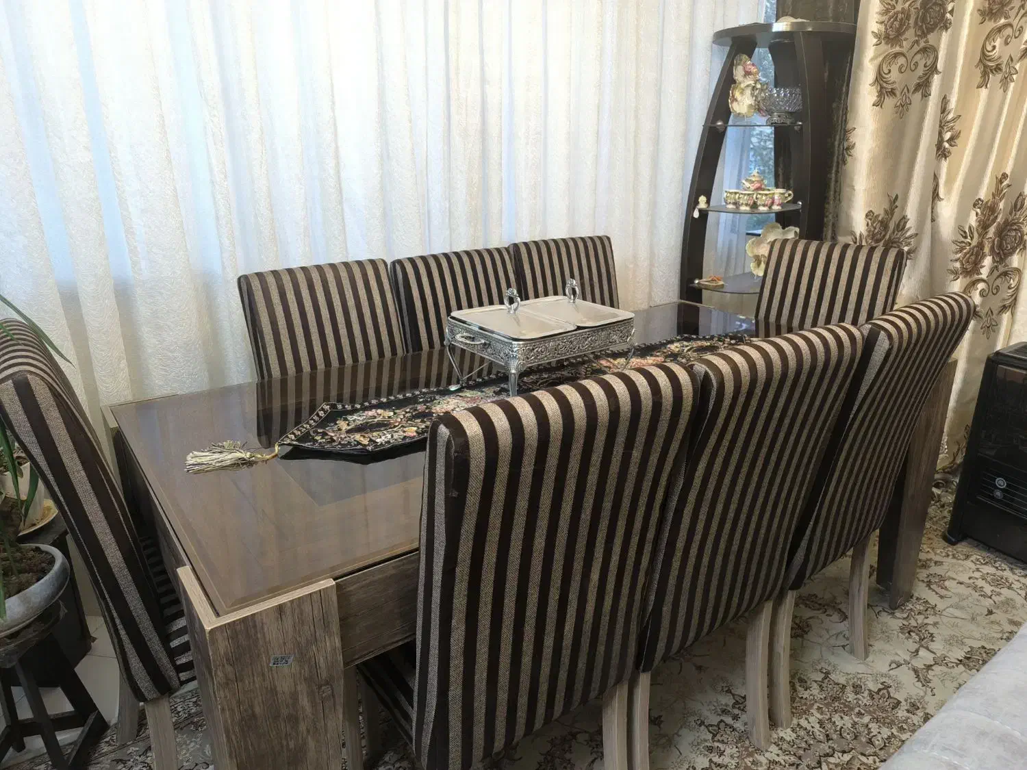 میز نهارخوری 8 نفره بسیار زیبا|میز و صندلی غذاخوری|مشهد, امیریه|دیوار