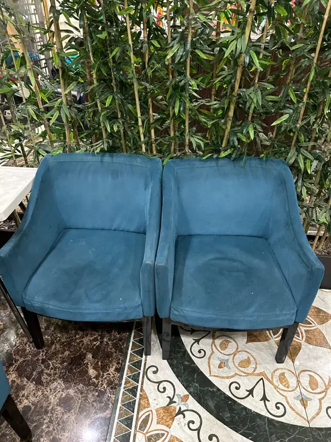 تعدادی صندلی و مبل رستوران|کافیشاپ و رستوران|ری, دولتآباد|دیوار