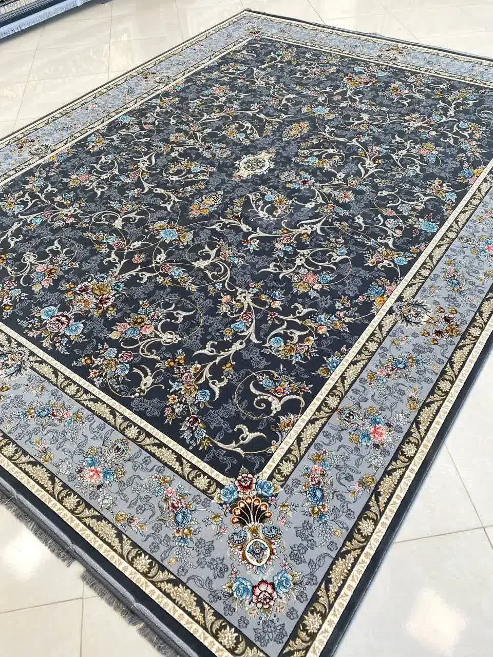 فرش ۷۰۰ شانه اصل نخ ترک خرید از شرکت|فرش|کاشان, شهرک صنعتی راوند|دیوار