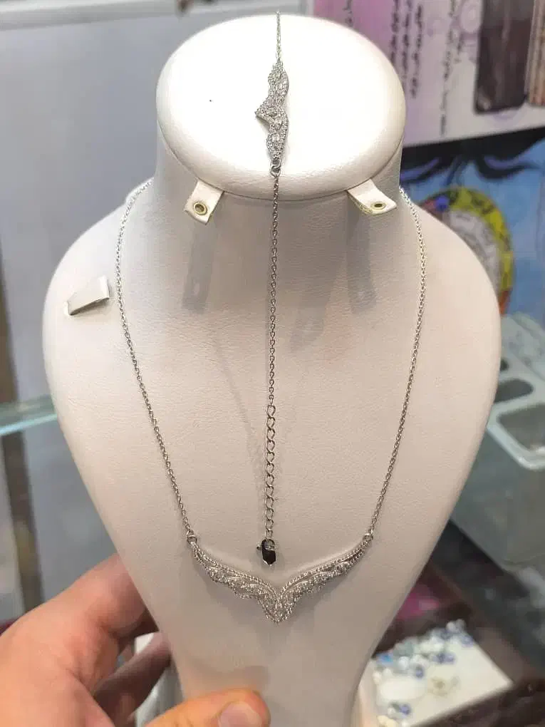 سرویس و نیم ست وگردنبند نقره|جواهرات|شیراز, بازار|دیوار