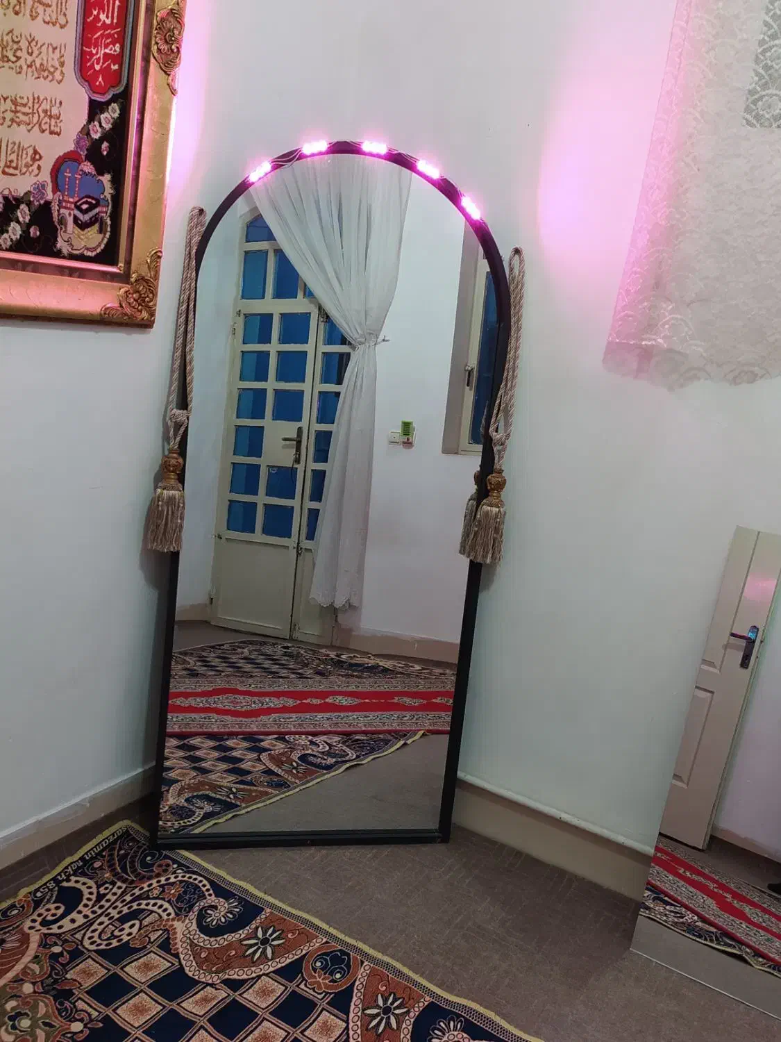 یک عدد آینه قدی|آینه|خرم‌آباد, |دیوار