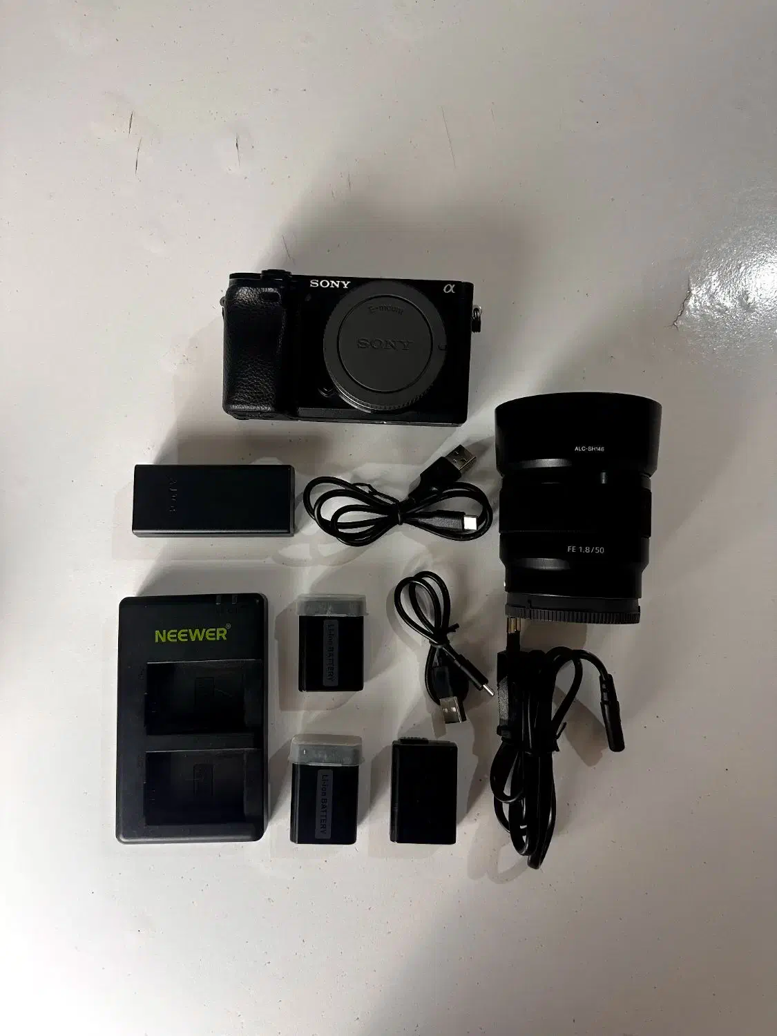 Sony a6400  بسیار تمیز پک کامل|دوربین عکاسی و فیلم‌برداری|کرج, شهرک بنفشه|دیوار