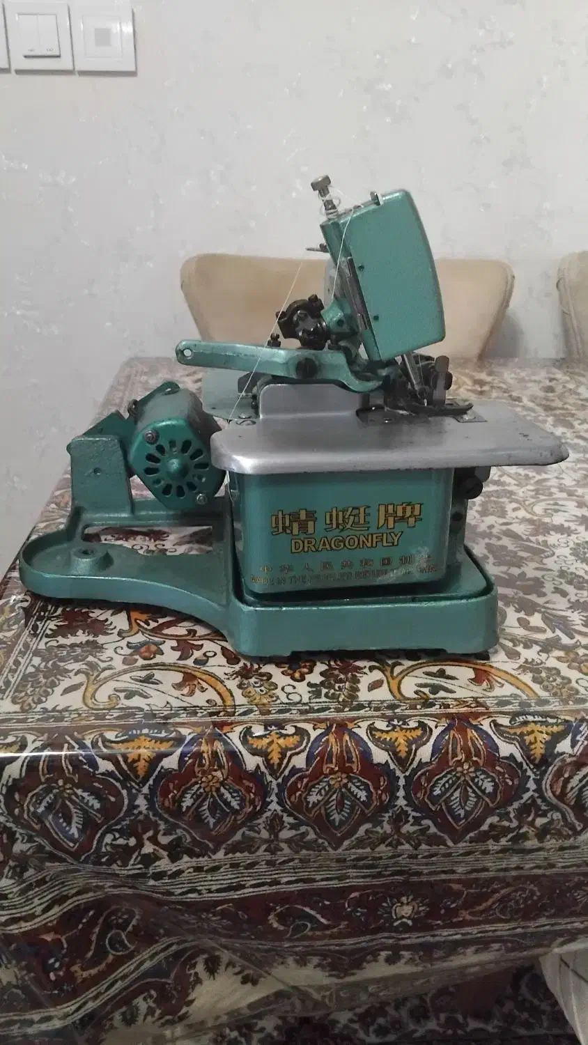 چرخ سر دوز خیاطی|چرخ خیاطی و ریسندگی|بندر انزلی, نوروزی|دیوار